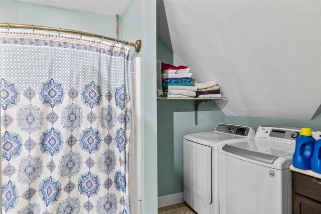 923 Virginia Avenue, Des Moines, IA 50315