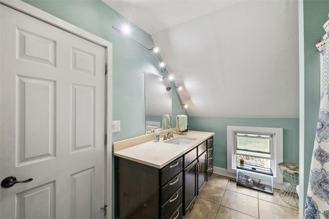 923 Virginia Avenue, Des Moines, IA 50315