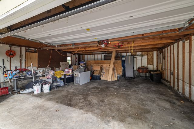 923 Virginia Avenue, Des Moines, IA 50315