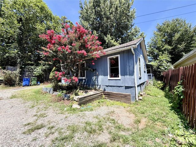 6 Leita Lane, Asheville, NC 28806