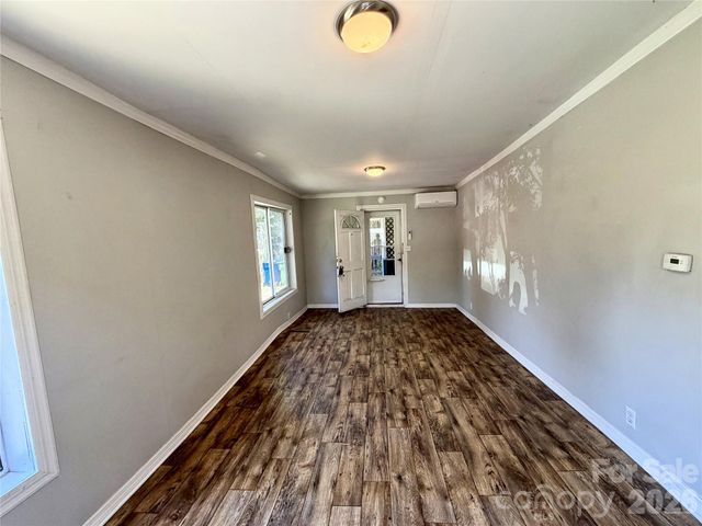 6 Leita Lane, Asheville, NC 28806