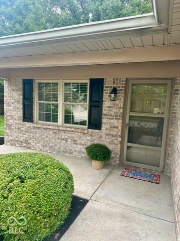 8930 Stepping Stone Way, Avon, IN 46123