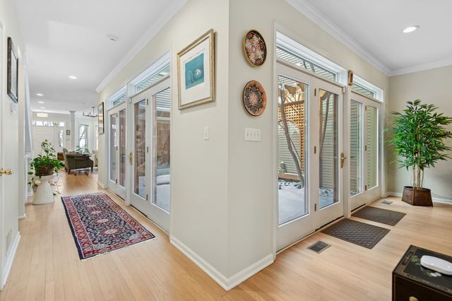 1518 N North Park Street, Chicago, IL 60610