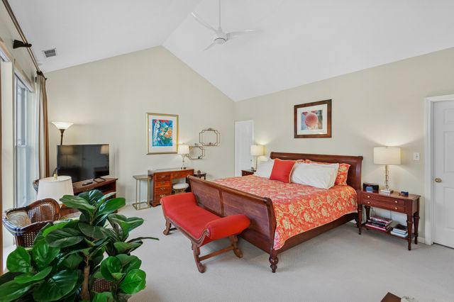 1518 N North Park Street, Chicago, IL 60610