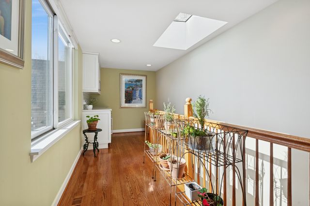 1518 N North Park Street, Chicago, IL 60610