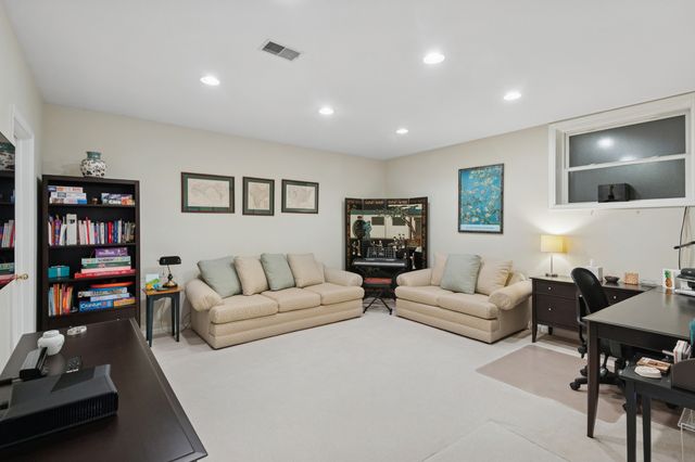 1518 N North Park Street, Chicago, IL 60610