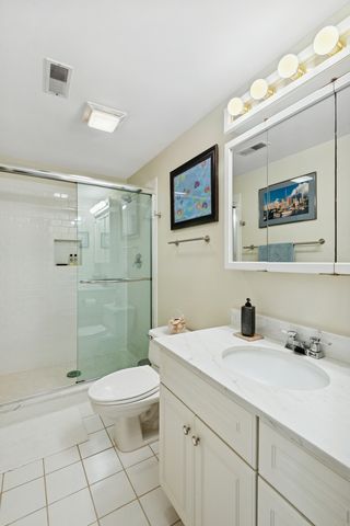 1518 N North Park Street, Chicago, IL 60610