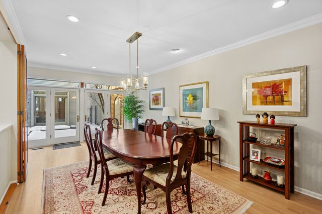 1518 N North Park Street, Chicago, IL 60610