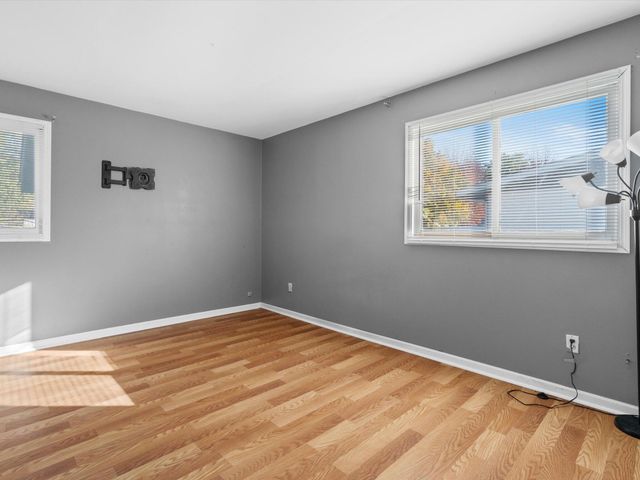 767-1 Heritage Road, Valparaiso, IN 46385