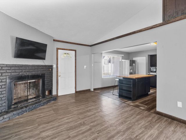 767-1 Heritage Road, Valparaiso, IN 46385