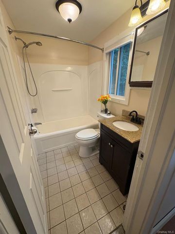 35 Lindbergh Lane, New City, NY 10956