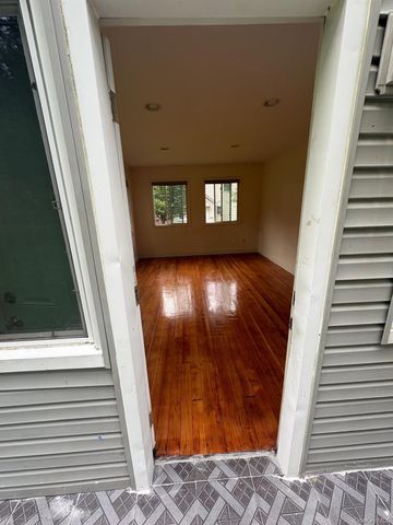 35 Lindbergh Lane, New City, NY 10956
