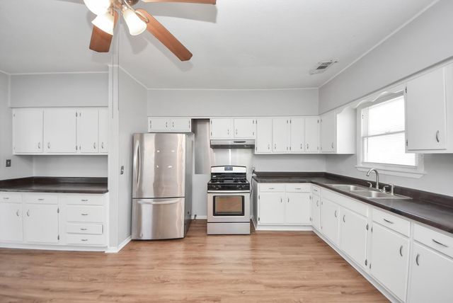6 Jenkins Street, Houston, TX 77003