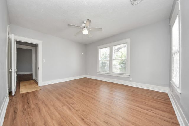 6 Jenkins Street, Houston, TX 77003