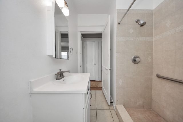 6 Jenkins Street, Houston, TX 77003