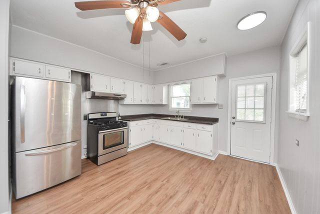 6 Jenkins Street, Houston, TX 77003