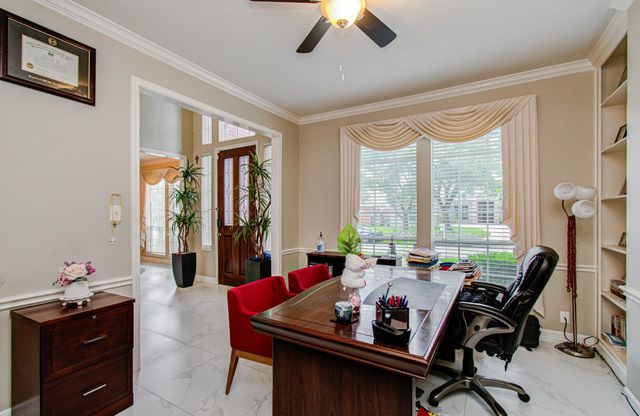 12427 Shadycrest Drive, Houston, TX 77082
