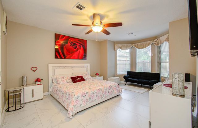 12427 Shadycrest Drive, Houston, TX 77082