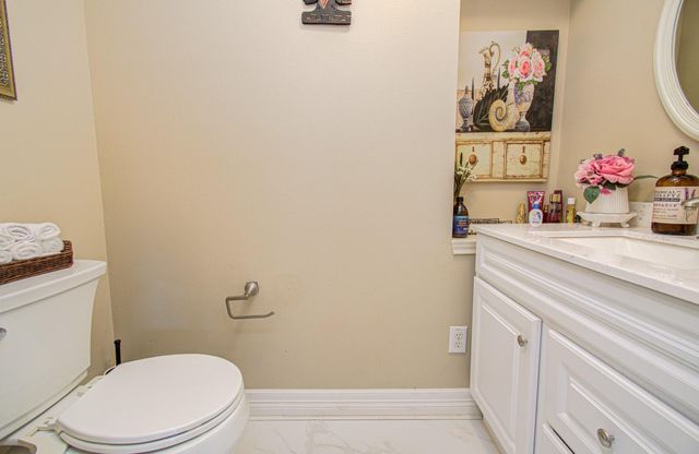 12427 Shadycrest Drive, Houston, TX 77082