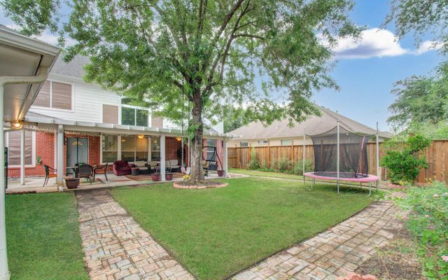 12427 Shadycrest Drive, Houston, TX 77082