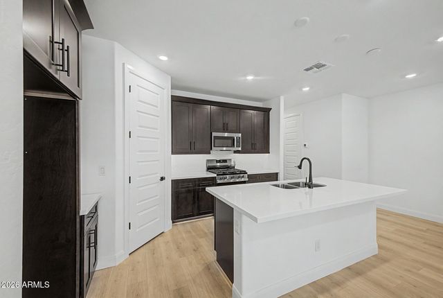 13975 W Luke Parkway 143, Surprise, AZ 85374