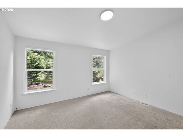 2031 LOOP Rd, Stevenson, WA 98648