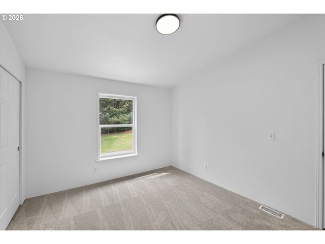 2031 LOOP Rd, Stevenson, WA 98648