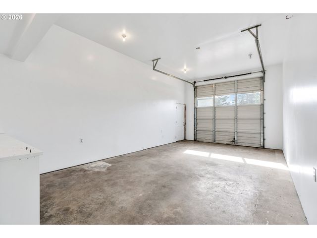 2031 LOOP Rd, Stevenson, WA 98648