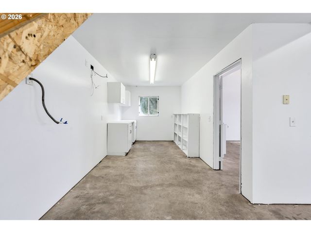 2031 LOOP Rd, Stevenson, WA 98648