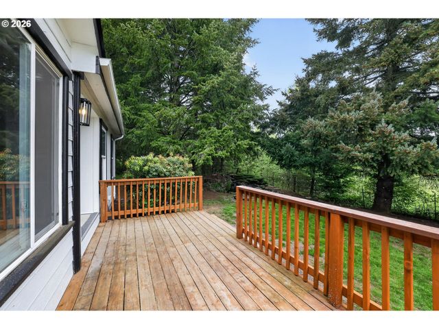 2031 LOOP Rd, Stevenson, WA 98648