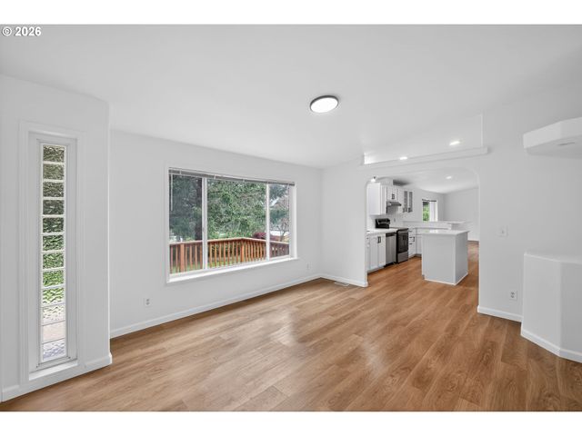 2031 LOOP Rd, Stevenson, WA 98648