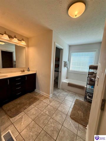 28 Arlington Drive, Elizabethtown, KY 42701