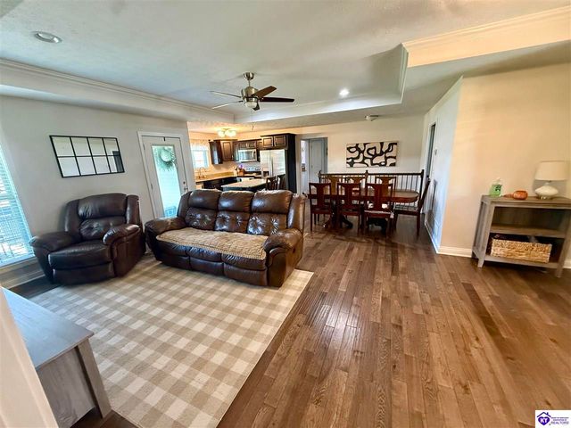 28 Arlington Drive, Elizabethtown, KY 42701