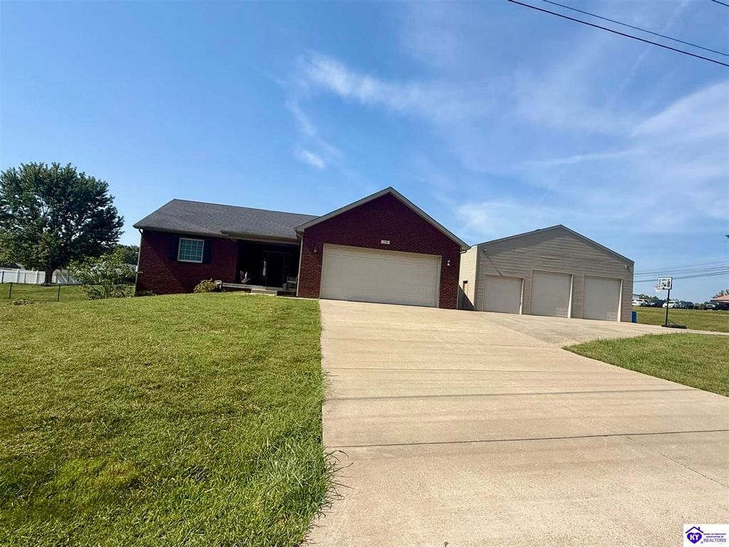 28 Arlington Drive, Elizabethtown, KY 42701