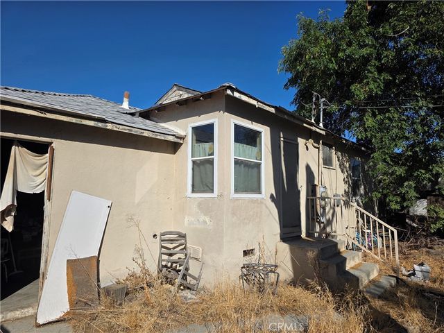 264 N Dillon, San Jacinto, CA 92583