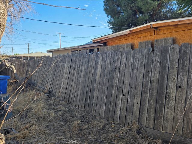 264 N Dillon, San Jacinto, CA 92583