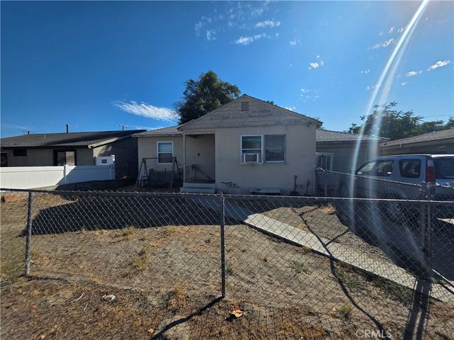 264 N Dillon, San Jacinto, CA 92583