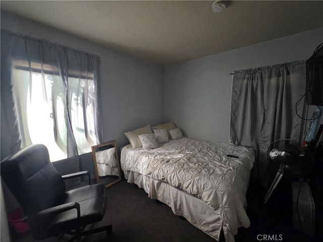 264 N Dillon, San Jacinto, CA 92583