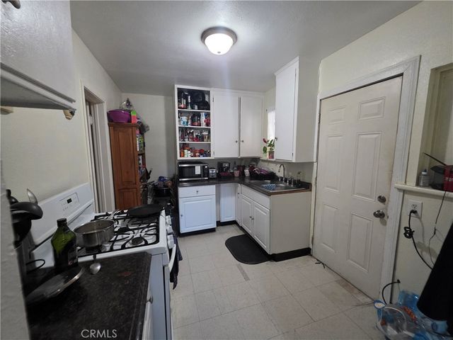 264 N Dillon, San Jacinto, CA 92583