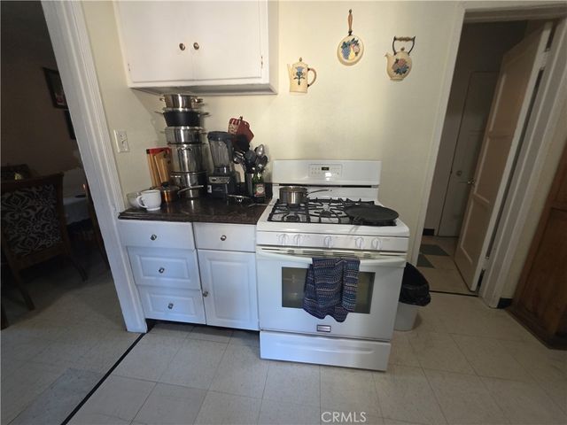 264 N Dillon, San Jacinto, CA 92583