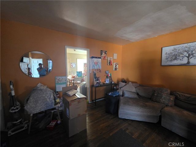 264 N Dillon, San Jacinto, CA 92583