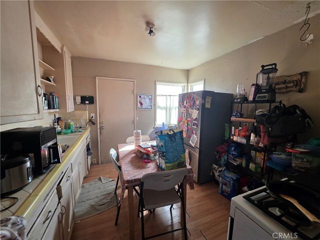 264 N Dillon, San Jacinto, CA 92583