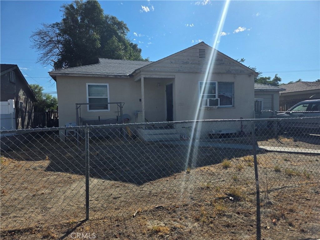 264 N Dillon, San Jacinto, CA 92583