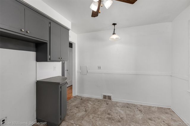 6306 FARMBROOK Street, Detroit, MI 48224