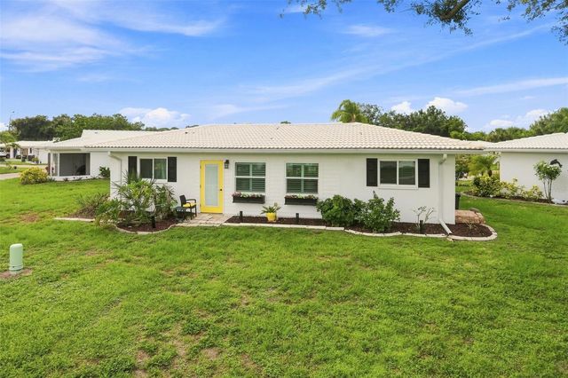 510 CIRCLEWOOD DRIVE P1-2, Venice, FL 34293