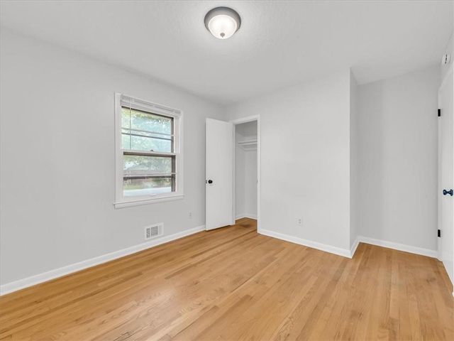 3717 S Hocker Street, Independence, MO 64055