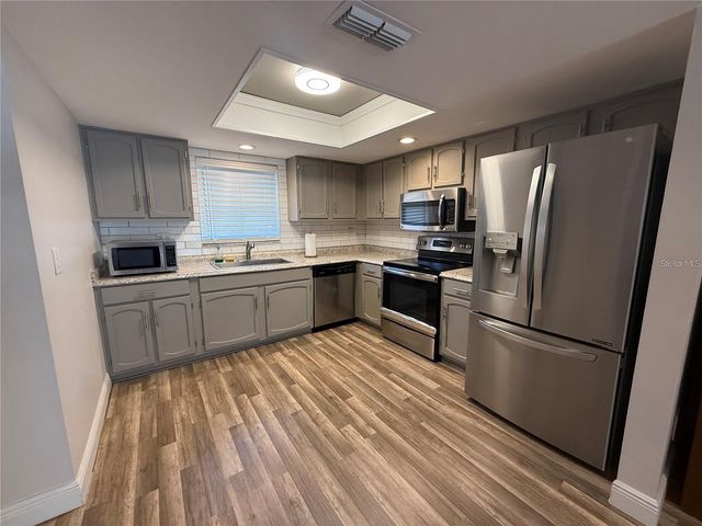 1200 ABBEY CRESCENT LANE, Clearwater, FL 33759