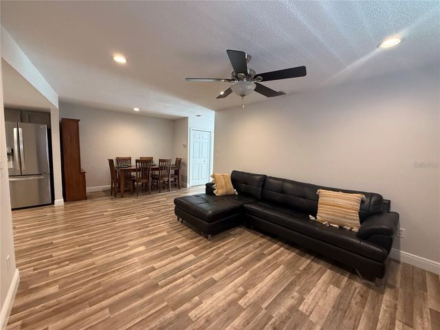 1200 ABBEY CRESCENT LANE, Clearwater, FL 33759