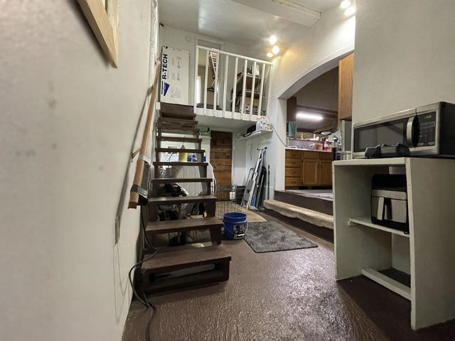 746 NINE MILE HILL ROAD, Fairbanks, AK 99712