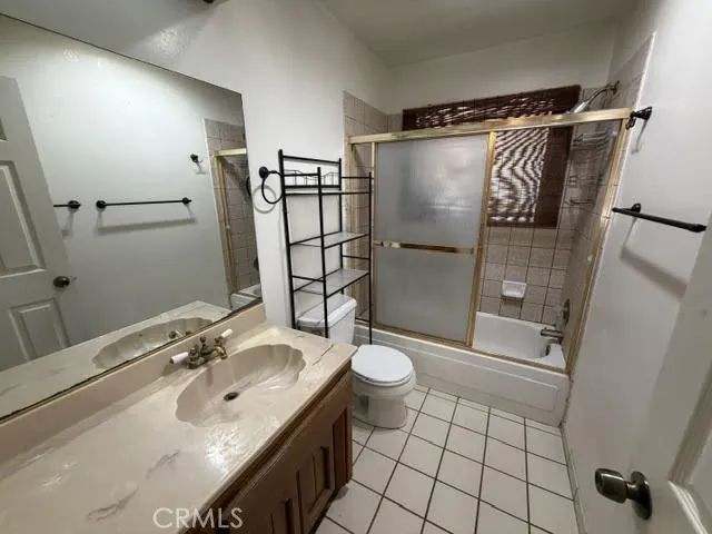 17950 Fremontia, Victorville, CA 92395